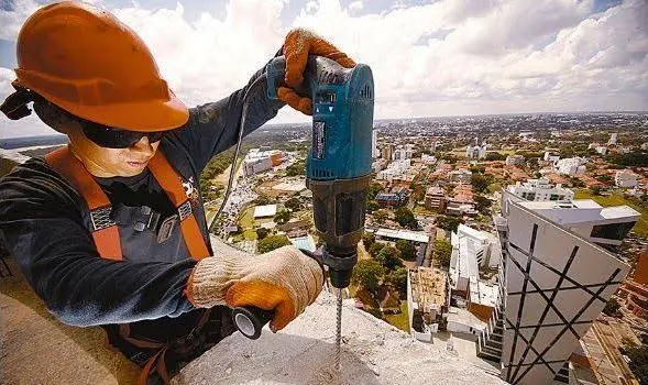 falta-de-diesel-eleva-costos-en-sector-de-la-construccion