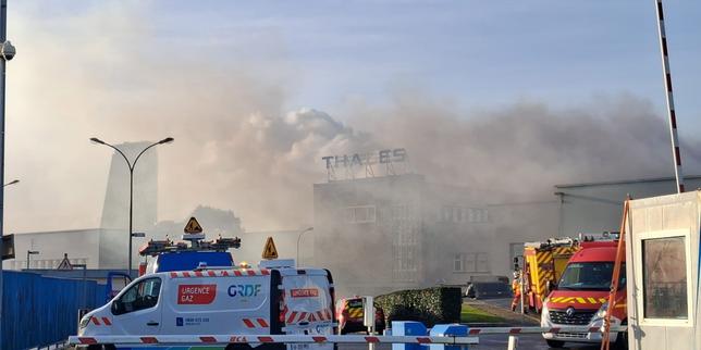 pourquoi-la-guerre-hybride-menee-par-la-russie-pousse-la-france-a-hausser-le-ton