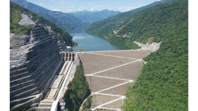 hidroituango-advirtio-que-vacios-en-la-planeacion-del-gobierno-petro-habrian-dejado-al-pais-ante-una-‘tormenta-perfecta’-en-el-sector-electrico