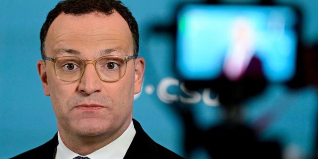jens-spahn,-jefe-de-los-diputados-conservadores-alemanes,-critica-para-lograr-un-nino-a-traves-de-la-gpa,-demissionne