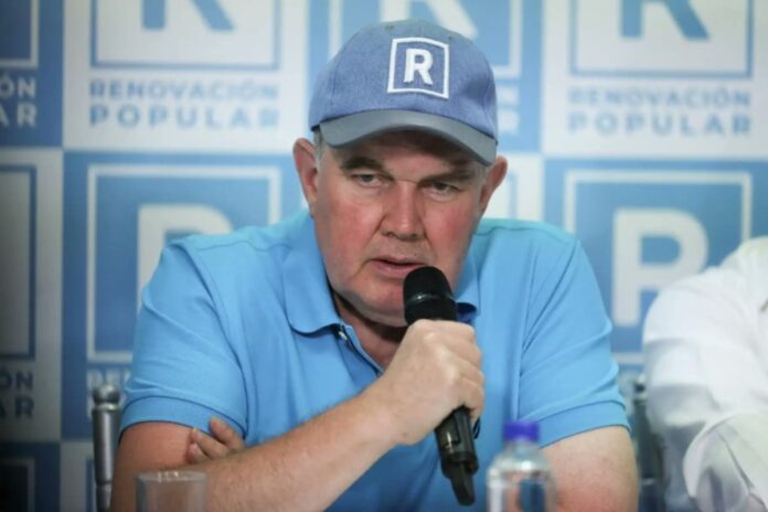 rafael-lopez-aliaga-tras-reunirse-con-keiko-fujimori:-“cuenta-con-mi-gestion-para-poder-hablar-con-las-otras-bancadas”