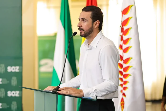 velasco:-“santa-cruz-retiene-el-4%-de-los-impuestos-que-genera”