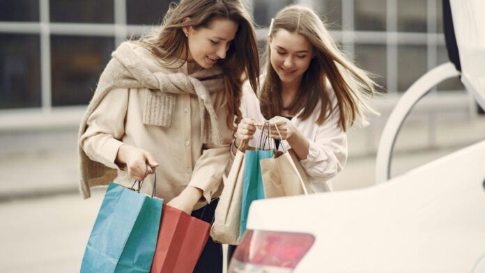 las-claves-para-ahorrar-dolares-en-tus-compras-en-el-exterior:-cuales-son-las-fechas-de-mas-descuentos