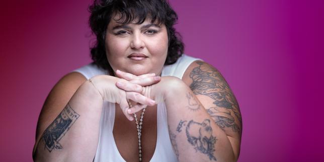 un-concierto-de-la-dj-barbara-butch-interrompu-par-des-militantes-propalestiniens-a-grenoble