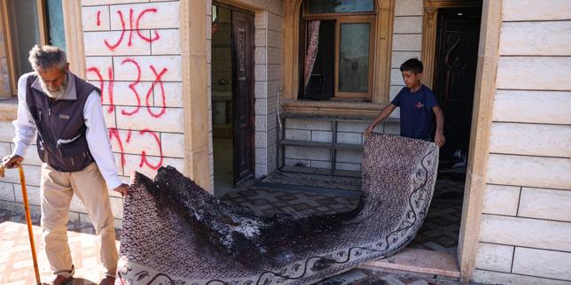 en-cisjordania,-une-mosquee-et-plusieurs-batiments-incendies-lors-d’une-atacate-de-colons