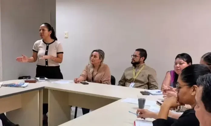 santa-cruz:-coordinar-acciones-en-apoyo-de-ninos-del-pueblo-ayoreo