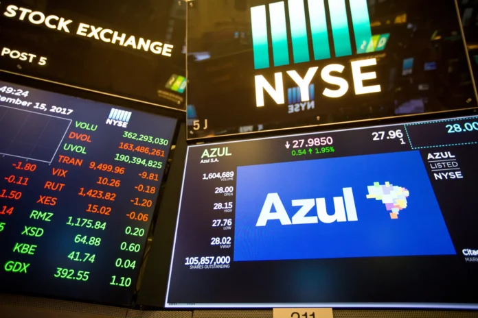 la-aerolinea-brasilena-azul-asciende-a-la-bolsa-de-nueva-york-tras-su-salida-de-la-quiebra