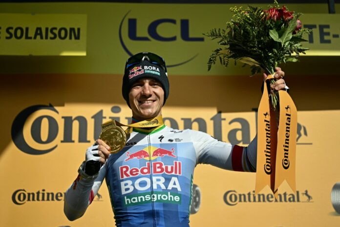 evenepoel-gana-la-decimoquinta-etapa-del-tour-de-francia-y-vingegaard-abandona-por-caida