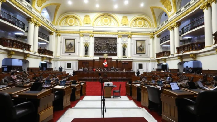 ley-de-justicia-militar-de-peru-protege-a-policias-en-casos-de-servicio