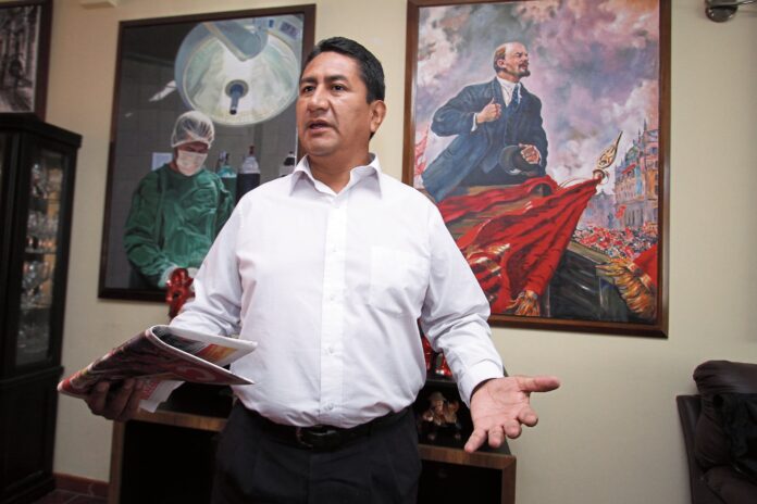 vladimir-cerron:-tc-declara-nula-prision-preventiva-contra-lider-de-peru-libre