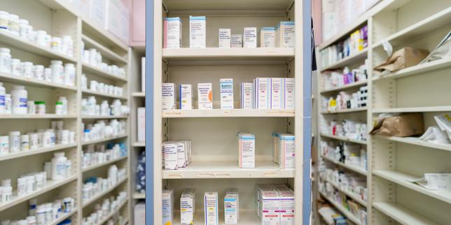 donald-trump-cuenta-para-imponer-derechos-de-propiedad-del-100%-sobre-los-medicamentos-genericos-importados-para-relocalizar-la-produccion-en-estados-unidos