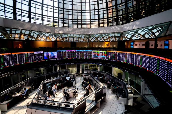 operador-de-la-bolsa-mexicana-de-valores-supera-pronosticos-del-2t