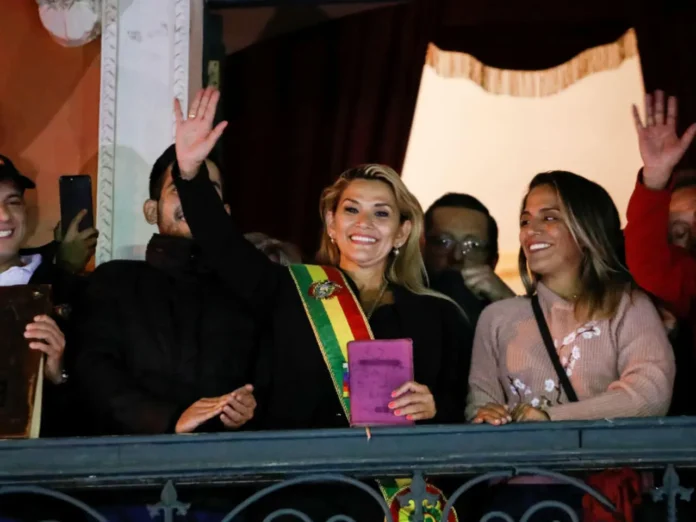 anez-admite-que-era-incapaz-para-gobernar-y-dice-que-no-sabe-ni-como-sobornar