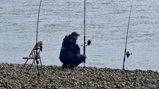 pescar-para-comer-ya-tiene-reglas:-una-provincia-argentina-regulo-la-pesca-de-subsistencia