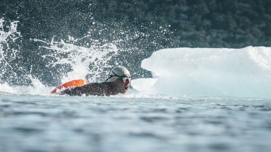 unos-250-nadadores-se-enfrentaran-en-las-heladas-aguas-del-pn-los-glaciares-sin-trajes-especiales