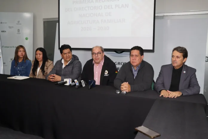 firman-el-«compromiso-de-santa-cruz»-para-impulsar-el-sector-agropecuario