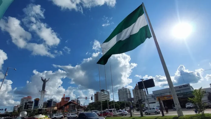la-cre-rinde-homenaje-al-dia-de-la-bandera-crucena