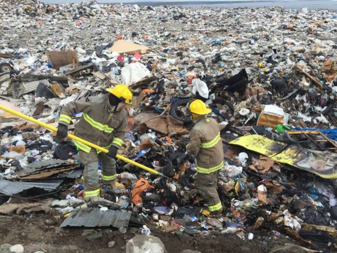 over-400-trucks-carrying-sand-helped-extinguish-the-rankin-inlet-landfill-fire-for-10-days