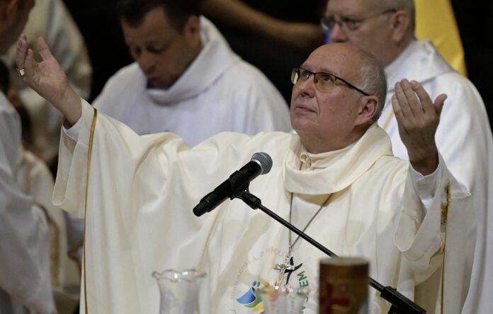 monsenor-raul-biord-recibio-misa-para-orar-por-el-eterno-descanso-de-las-victimas-de-los-terremotos
