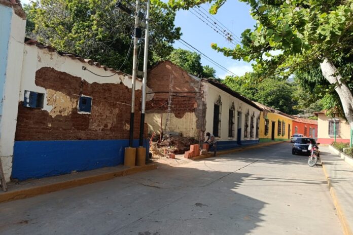 en-choroni-60-viviendas-estan-habitables-y-los-templos-en-riesgo-de-demolicion