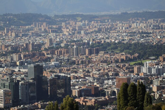 caf-promete-piso-de-us$-9-mil-millones-para-colombia