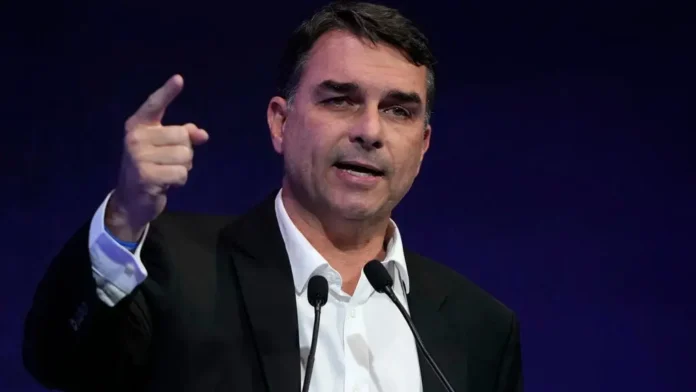 flavio-bolsonaro-oficializa-su-candidatura-presidencial-en-brasil