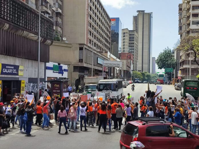 protestaron-por-mariposa,-la-perrita-que-mataron-luego-de-que-la-rescataran-en-la-guaira