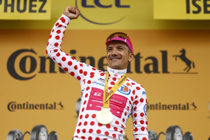 richard-carapaz-se-erigio-como-el-rey-de-los-alpes-en-la-penultima-etapa-del-tour-de-francia