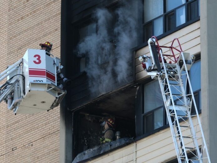 landmark-downtown-halifax-apartment-building-park-victoria-catches-fire