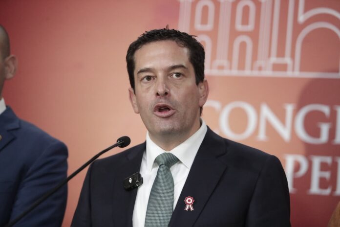 miguel-torres-tras-ser-elegido-presidente-del-senado:-“no-regresamos-para-repetir-una-etapa-anterior-de-nuestra-historia”