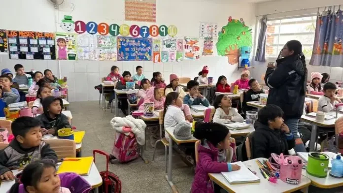 santa-cruz:-este-lunes-se-reiniciaran-las-clases-y-la-alcaldia-dotara-el-desayuno-escolar