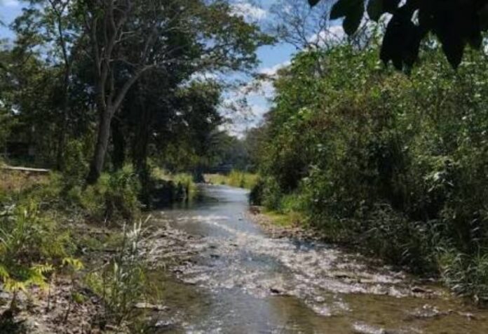 nina-murio-ahogada-tras-repentina-crecida-del-rio-la-miel-en-lara