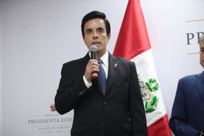 keiko-fujimori-presenta-a-carlos-espa-como-proximo-ministro-de-relaciones-exteriores