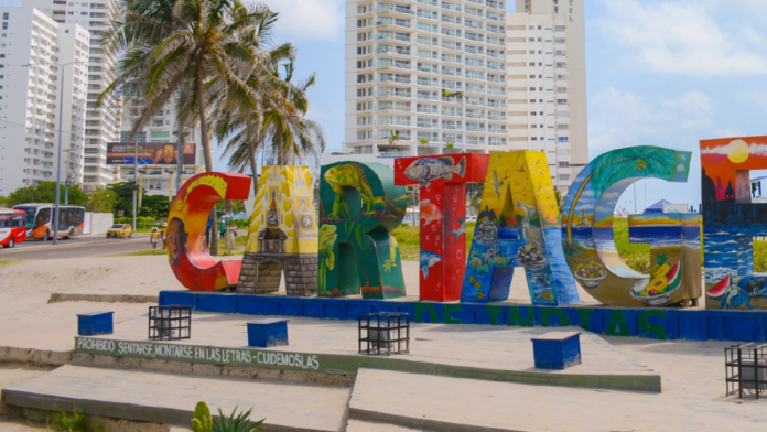 cartagena-mejora-en-pobreza-y-educacion,-pero-enfrenta-una-inedita-caida-poblacional-que-redefine-los-retos-de-la-ciudad,-revela-informe
