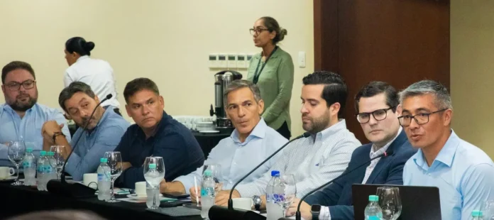 el-gobierno-socializa-proyecto-de-ley-de-inversiones-en-cainco