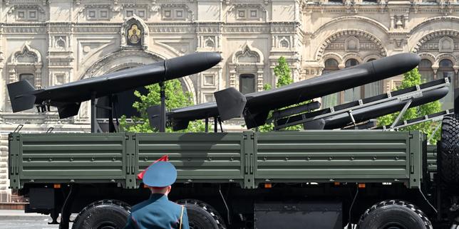la-russie-recluta-a-jovenes-mujeres-en-america-latina-para-ensamblar-drones-en-tartaristan