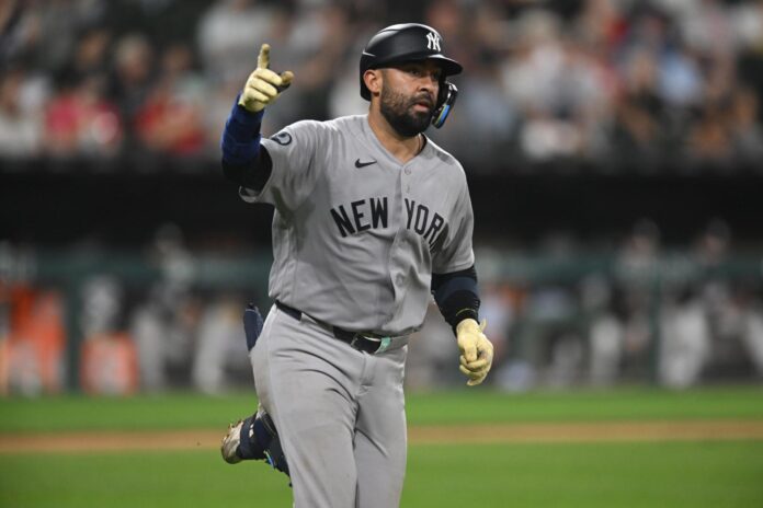 ali-sanchez-celebra-su-primer-jonron-en-mlb:-“es-algo-con-lo-que-siempre-suenas”
