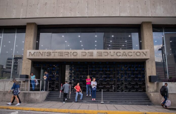 ministerio-de-educacion-reactiva-servicios-administrativos-luego-de-contingencia-por-sismos-del-24j