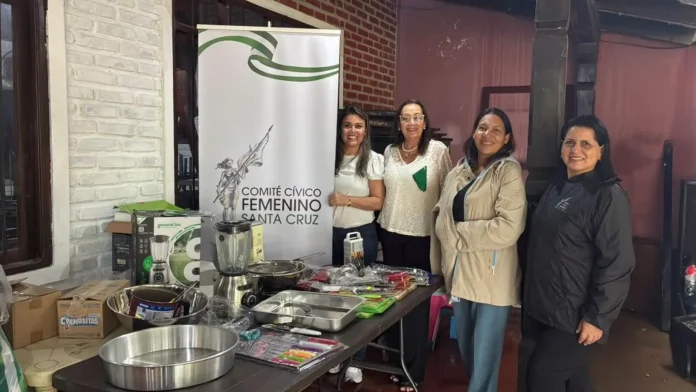 damas-civicas-donan-articulos-de-cocina-a-hogar-de-ninas
