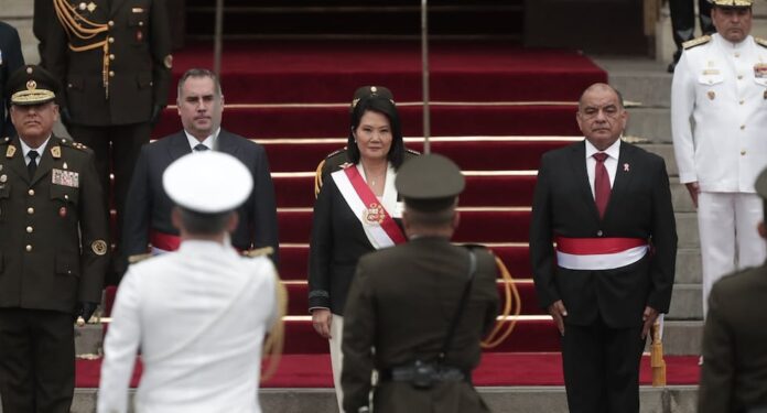 fiestas-patrias:-keiko-fujimori-y-la-ceremonia-donde-la-reconocen-jefa-suprema-de-las-fuerzas-armadas-y-la-policia-|-fotos
