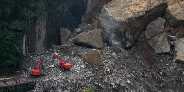 en-china,-le-bilan-du-glissement-de-land-a-chongqing,-dans-le-sud-ouest-du-pays,-s’alourdit-a-51-morts