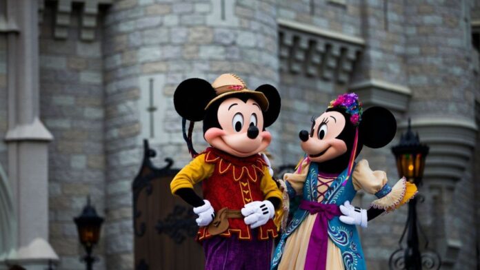 como-ahorrar-dolares-en-la-visita-a-disney:-calendario-de-concurrencia-y-fechas-con-tarifas-reducidas