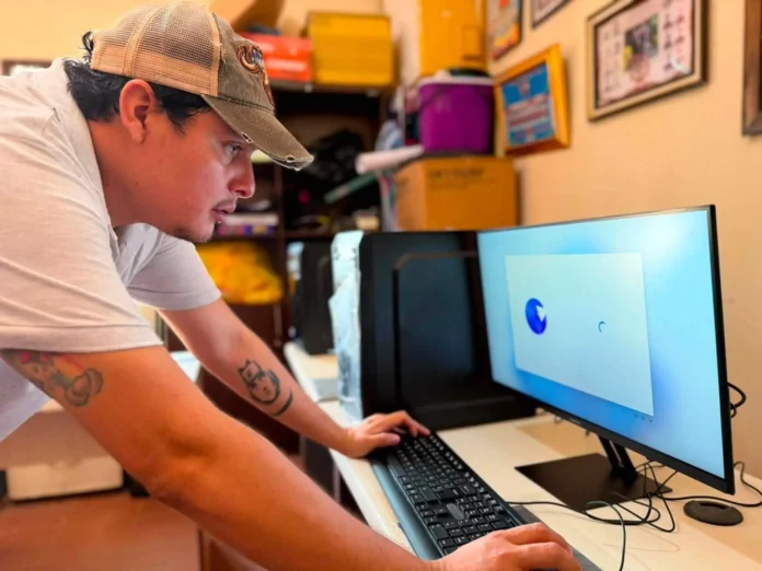 porongo:-fortalecen-educacion-con-la-entrega-de-computadoras
