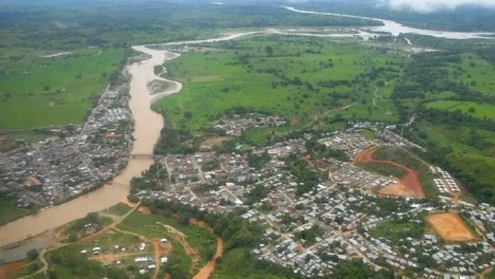 enfrentamientos-entre-el-eln-y-el-‘clan-del-golfo’-en-taraza,-antioquia,-dejan-al-menos-cinco-muertos-por-detonaciones-de-explosivos