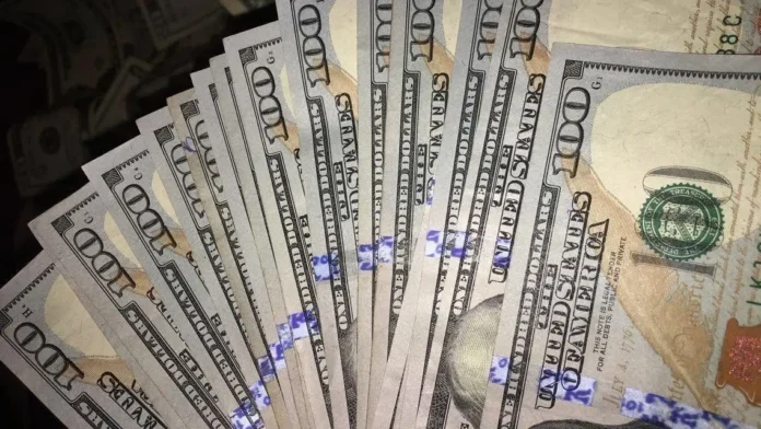 el-dolar-sube-a-bs-12,15-y-el-bcb-esta-listo-para-intervenir