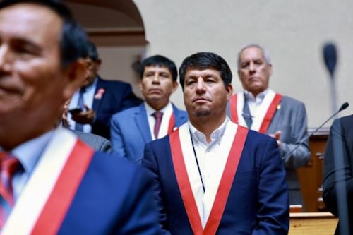 senadores-de-juntos-por-el-peru-piden-esperar-investigacion-ante-denuncia-contra-diputado-julian-perez