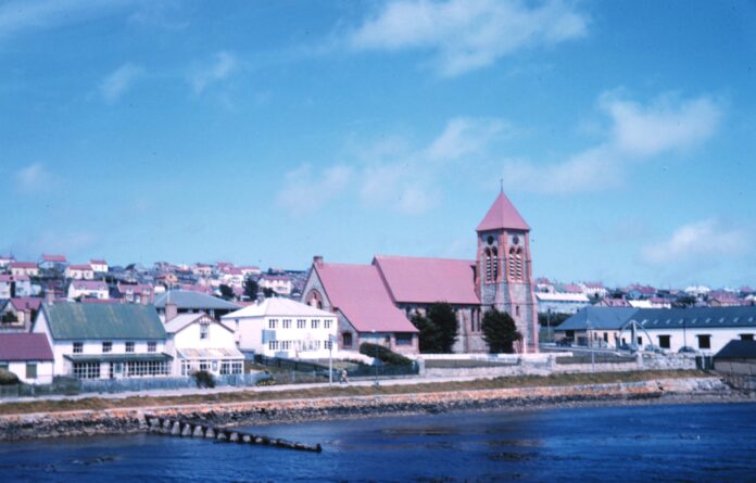falklands-residence-permits-frozen-for-up-to-12-months