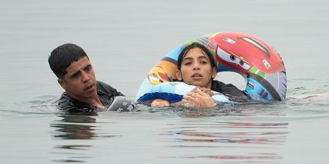 en-direct,-ceuta :-plus-de-60 000 migrants-sont-entres-par-le-maroc ;-l’espagne-denonce-une-« attaque »-contre-« son-integrite-territoriale »