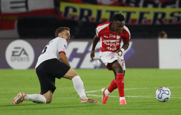 los-porques-de-la-eliminacion:-caracas-y-ucv-fueron-goleados-en-la-copa-sudamericana