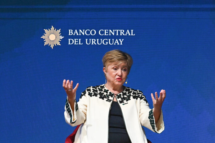 fmi-advierte-riesgos-para-economia-mundial-si-el-petroleo-se-mantiene-sobre-$100-el-barril